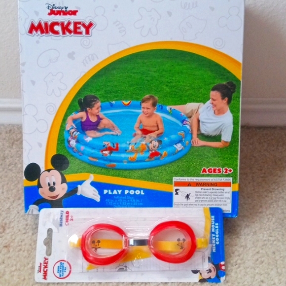 Disney Junior Mickey Play Pool w/ Goggles - Picture 1 of 7